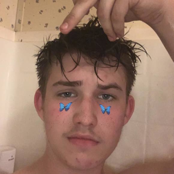 Meet your Posher, Ćhrîš - Picture 1 of 1